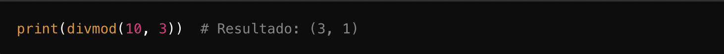 Fragmento de c&oacute;digo que muestra el uso de la funci&oacute;n `divmod` en Python, calculando el cociente y el resto de 10 dividido por 3.